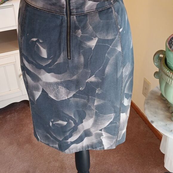 Rachel Roy Sheer and Solid Camo Rose Dress . Mixed Media.Witchy.Cottagegoth - Picture 7 of 12